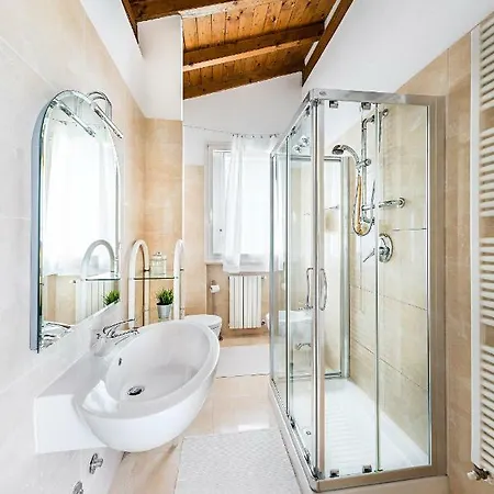 Perla Con Piscina By Wonderful Italy 别墅 Barcuzzi